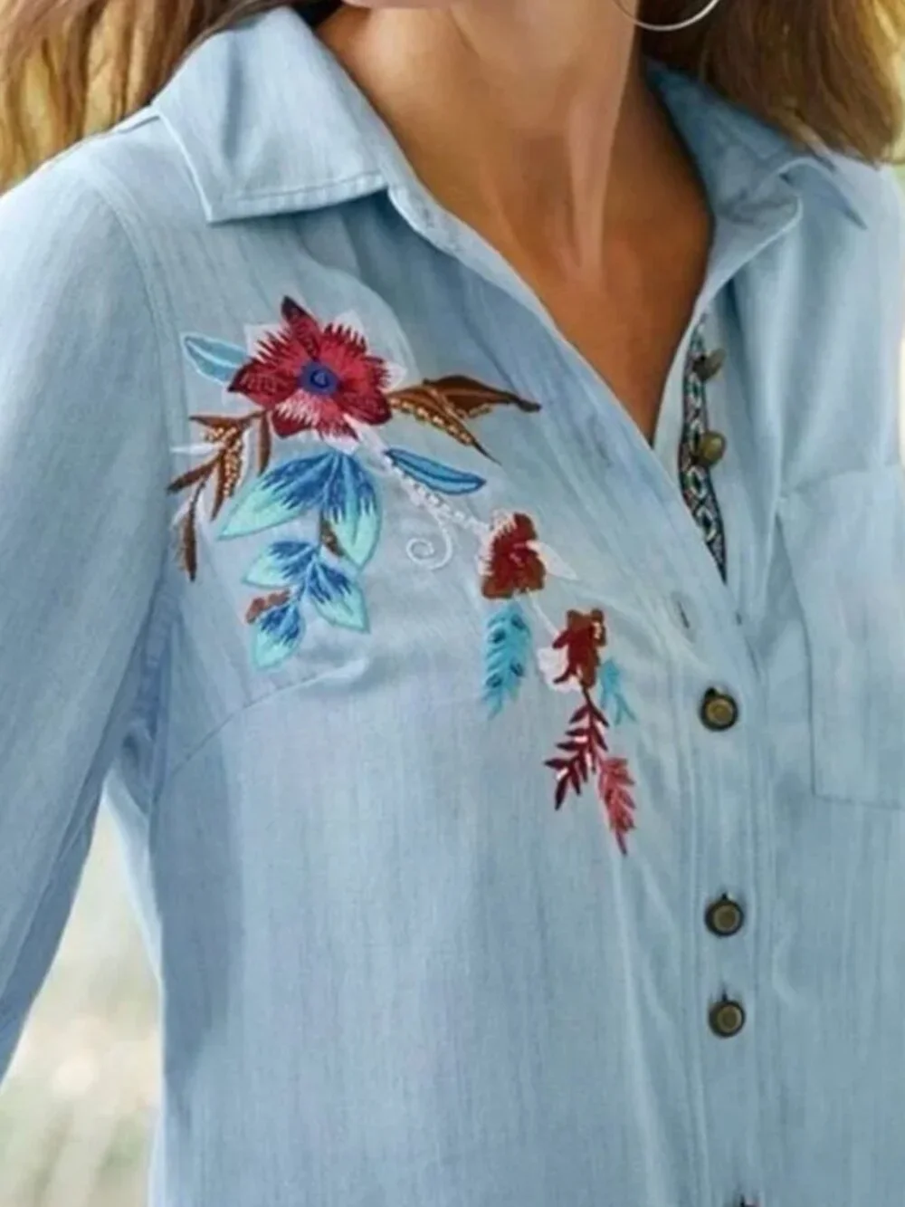 Soft Surroundings Embroidered Tunic Top Chambray Tencel Aveline Size Large - Picture 3 of 10